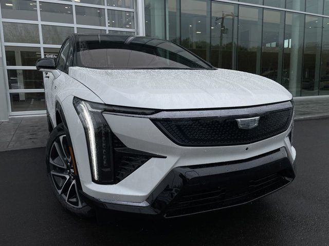 2025 Cadillac OPTIQ Sport in Cars & Trucks in Calgary