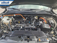 Come see this certified 2024 Ford Escape Platinum AWD | Vista Roof | Class II Tow Pkg | Leather | Ad... (image 8)