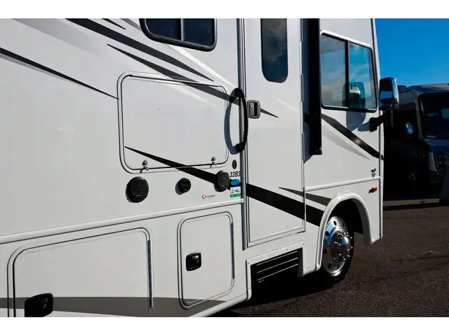 2024 Forest River Georgetown 3 Series 33B3 bunk bed 2024 Classe  in RVs & Motorhomes in Laval / North Shore - Image 38