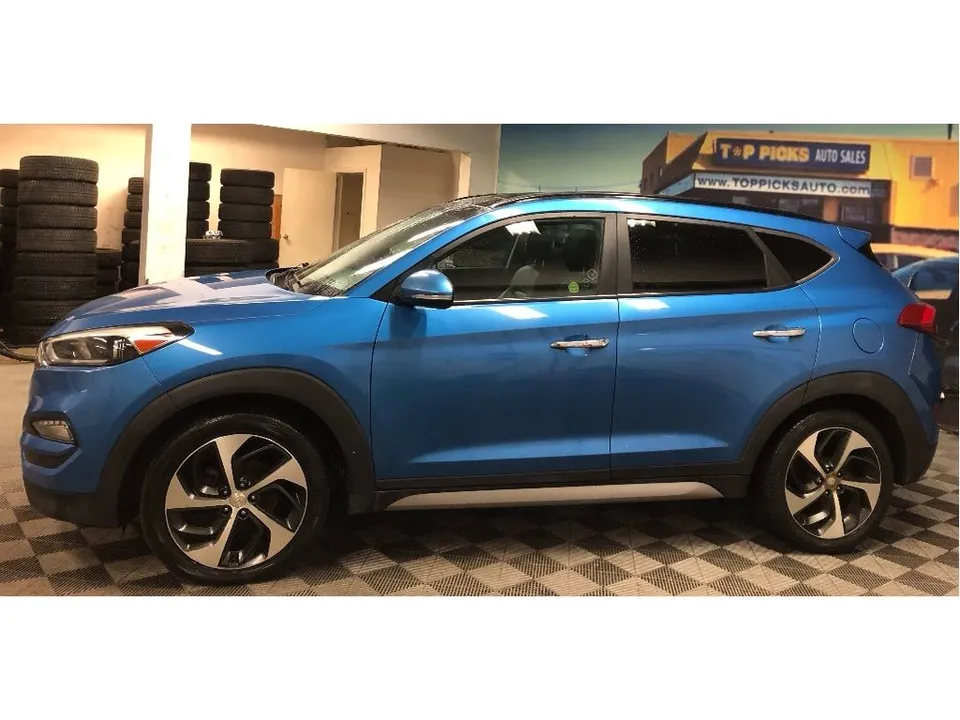 2017 Hyundai Tucson AWD, Leather, Panoramic Sunroof, Accident F