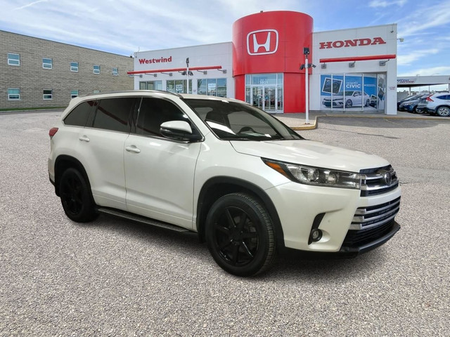 2019 Toyota Highlander Limited ONE OWNER LOCAL TRADE IN! CLEA... in Cars & Trucks in Lethbridge