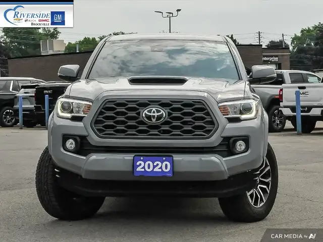 2020 Toyota Tacoma in Cars & Trucks in Brockville - Image 3