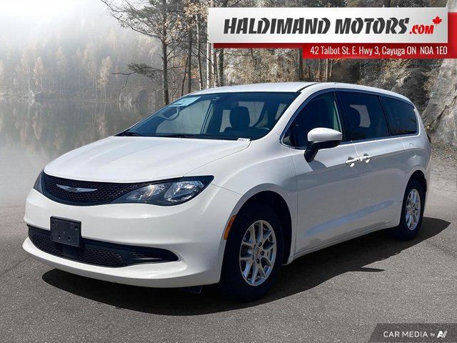 2022 Chrysler Grand Caravan SXT in Cars & Trucks in Hamilton