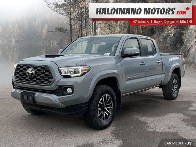 2021 Toyota Tacoma in Cars & Trucks in Hamilton