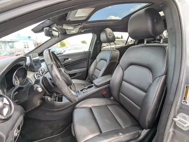 2017 Mercedes-Benz GLA 250 in Cars & Trucks in Ottawa - Image 13
