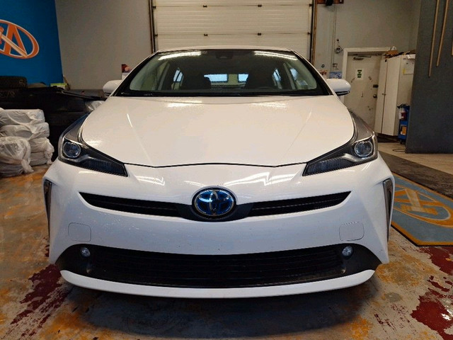 2022 Toyota Prius AWD! BACK UP CAMERA! FINANCE NOW! in Cars & Trucks in Bedford - Image 2