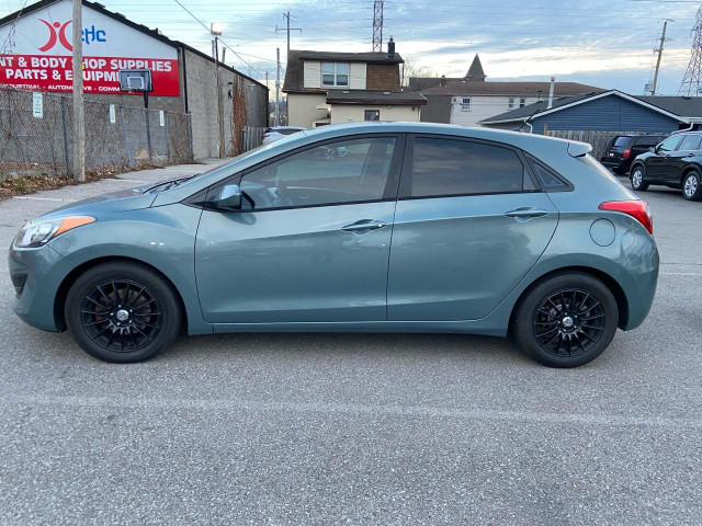  2014 Hyundai Elantra GT L ** ONE OWNER, 6 SPEED ** in Cars & Trucks in St. Catharines - Image 4