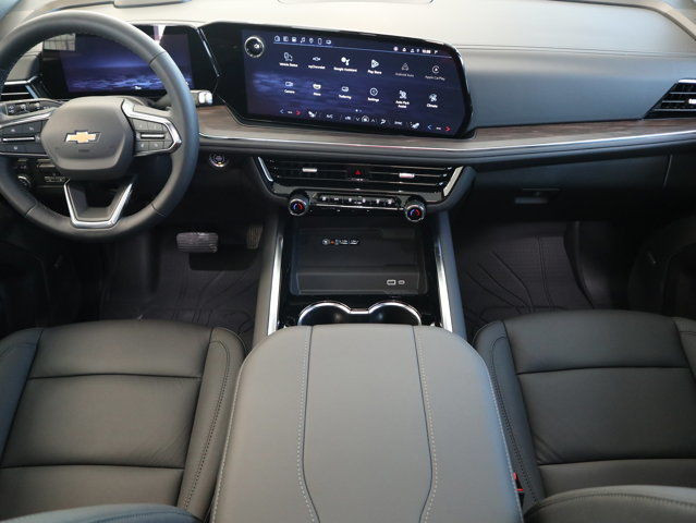 2025 Chevrolet Suburban LT in Cars & Trucks in Lloydminster - Image 2