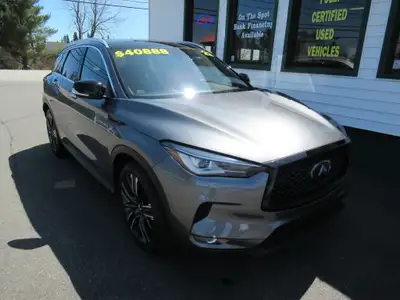 2022 Infiniti QX50 LUXE I-LINE w/ Pano Roof, Leather & WARRANTY!