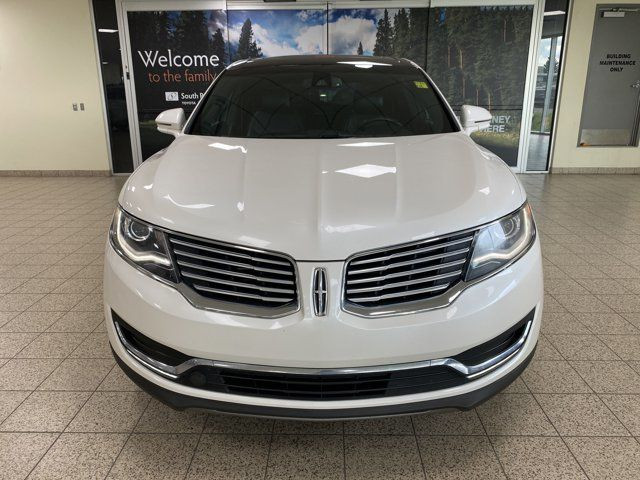 2016 Lincoln MKX Reserve | Panoramic Roof | Cooled/Htd Leather in Cars & Trucks in Calgary - Image 2
