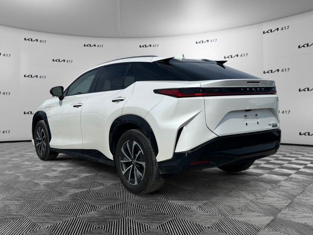 2023 Lexus RZ in Cars & Trucks in Ottawa - Image 3