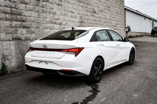 2022 Hyundai Elantra Preferred w/Sun and Tech • SUNROOF • HEATED in Cars & Trucks in Kingston - Image 3
