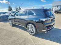 HUD, Sunroof, Cooled Seats, Massage Seats, Premium Audio! Signature style and sophisticated features... (image 5)