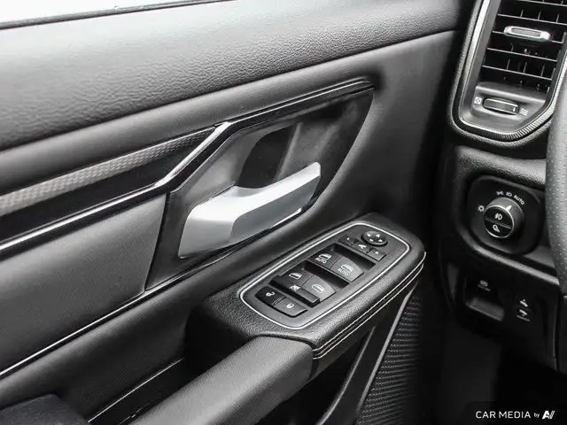 2024 Ram 1500 Sport | LOW KMS | NO ACCIDENTS in Cars & Trucks in Hamilton - Image 20