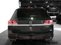 2022 Volkswagen Atlas Execline, !! FULLY LOADED !! Racing Green Metallic on Shetland Grey, R-Line Pa... (image 2)