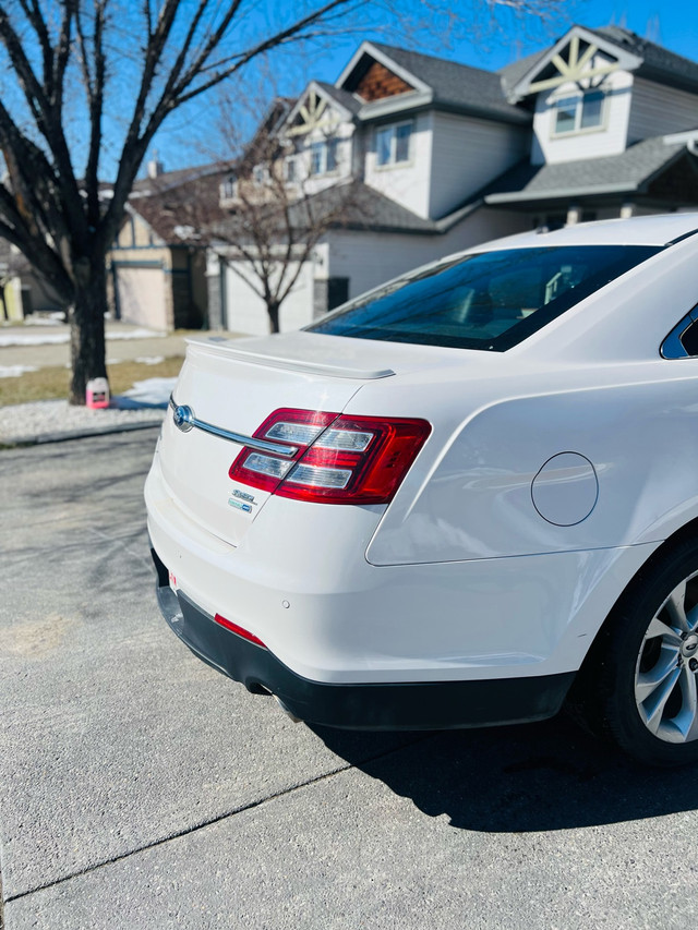 2013 Ford Taurus AWD in Cars & Trucks in Calgary - Image 4