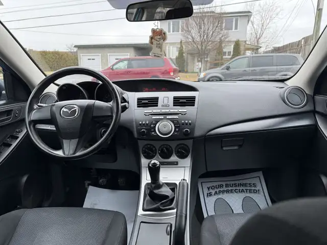 2011 Mazda MAZDA3 4dr Sedan Manual GX in Cars & Trucks in Ottawa - Image 8