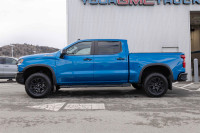 Conquer any terrain in the 2022 Chevrolet Silverado 1500 ZR2. Built for adventure, this off-road pow... (image 5)
