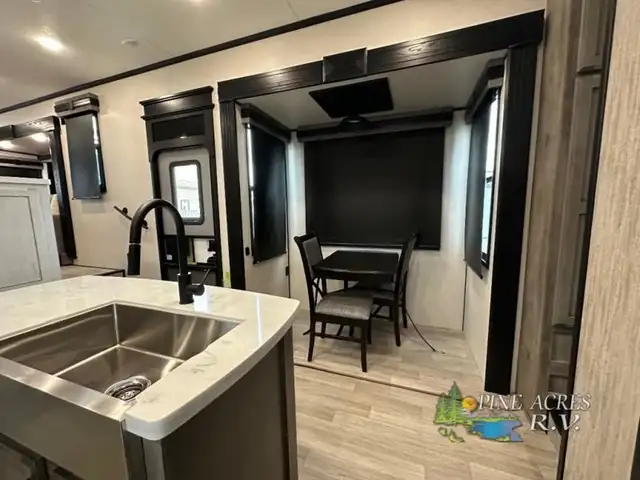 2024 KZ Durango Gold G387FLF (FRONT LIVING) in Travel Trailers & Campers in Truro - Image 13