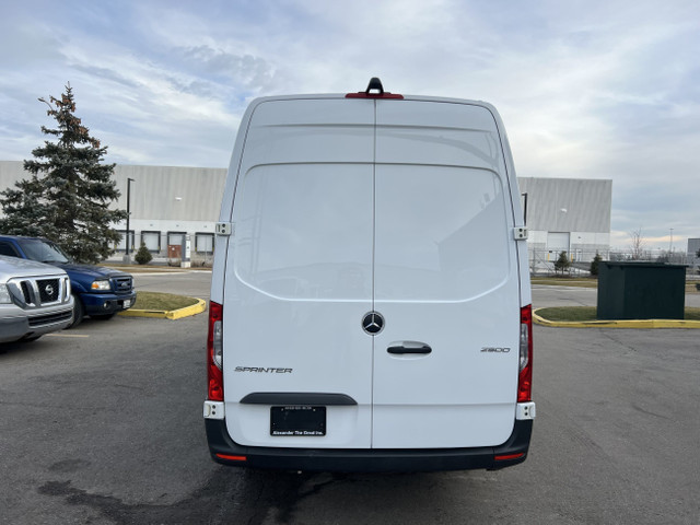 2023 Mercedes-Benz Sprinter Van Sprinter 2500 - CARGO-170 WB in Cars & Trucks in Oakville / Halton Region - Image 4