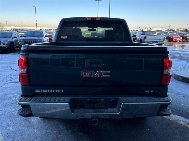 2017 GMC Sierra 1500 SLE in Cars & Trucks in St. Albert - Image 4