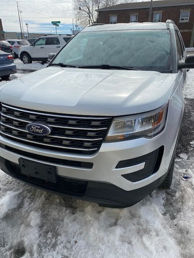 2017 Ford Explorer 7-seater 4WD