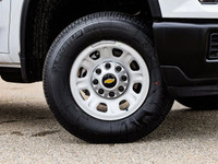 Welcome To Sherwood Park Chevrolet. The #1 Volume Chevrolet Dealer in Canada. This Chevrolet SILVERA... (image 5)