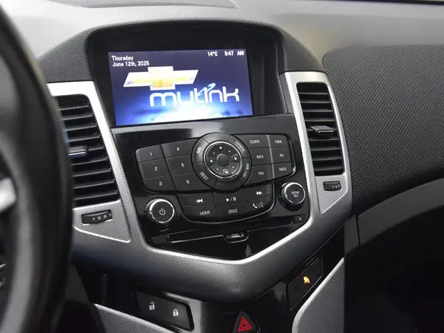 2014 Chevrolet Cruze LTZ in Cars & Trucks in Red Deer - Image 22
