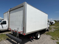 LEASING AVAILABLE, RARE 2022 FORD E450 16'CUBE VAN W/Walkthrough door, Auto, Clean White Exterior wi... (image 5)