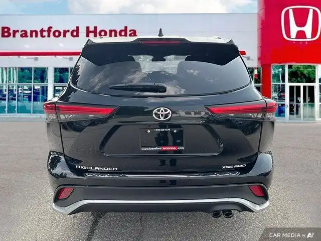 2022 Toyota Highlander XSE dans Autos et camions dans Brantford - Image 6