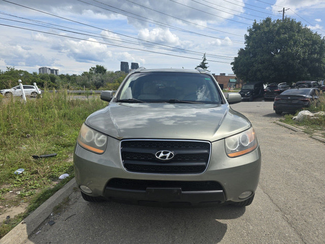 2009 Hyundai Santa Fe SE All-wheel Drive Automatic in Cars & Trucks in City of Toronto