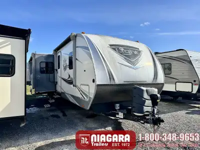 Year: 2019 Stock Number: UX7337 Status: PreOwned Weight: 7745 Lbs. Length: 36 ft Sleeps: 7 Included...