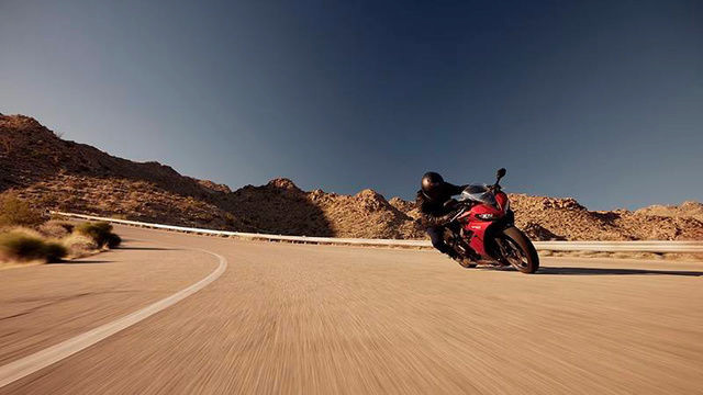 2025 Triumph DAYTONA 660 in Street, Cruisers & Choppers in Delta/Surrey/Langley - Image 3
