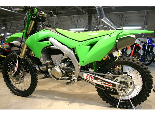  2023 Kawasaki KX450 in Dirt Bikes & Motocross in Guelph - Image 2