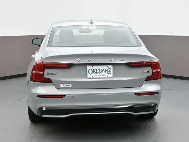 2024 Volvo S60 B5 B5 CORE SUNROOF, NAVIGATION, HEATED POWER SEAT in Cars & Trucks in City of Halifax - Image 30