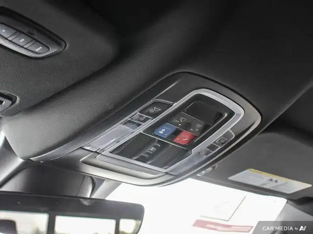 2024 Ram 1500 Sport | LOW KMS | NO ACCIDENTS in Cars & Trucks in Hamilton - Image 24