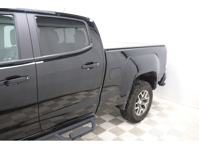  2022 GMC Canyon 4WD Crew Cab Long Box AT4 w-Leather in Cars & Trucks in Longueuil / South Shore - Image 4