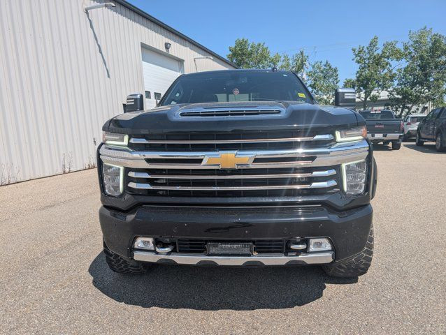 2023 Chevrolet Silverado 3500HD High Country 4WD Crew Cab 159 in Cars & Trucks in Grande Prairie - Image 2