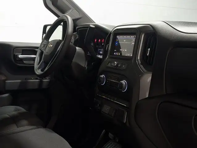 2025 Chevrolet Silverado 1500 Work Truck- Trailering Pkg in Cars & Trucks in Barrie - Image 20