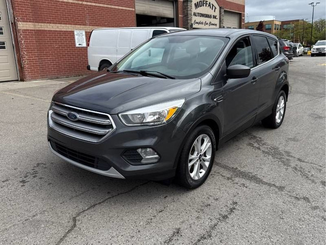 2017 FORD ESCAPE SE | SUPER CLEAN in Cars & Trucks in Barrie - Image 2