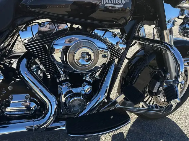 2011 Harley-Davidson Electra Glide Classic ~ ELECTRA GLIDE CLASS in Sport Touring in City of Toronto - Image 27