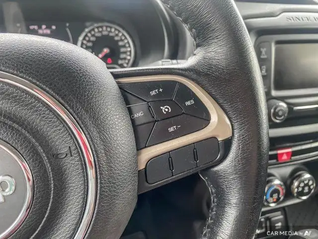 2016 Jeep Renegade North in Cars & Trucks in Saskatoon - Image 21