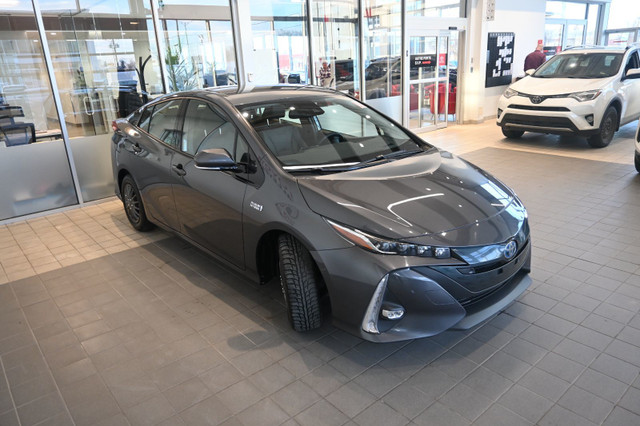 2020 Toyota PRIUS PRIME Upgrade Technologie in Cars & Trucks in West Island - Image 4