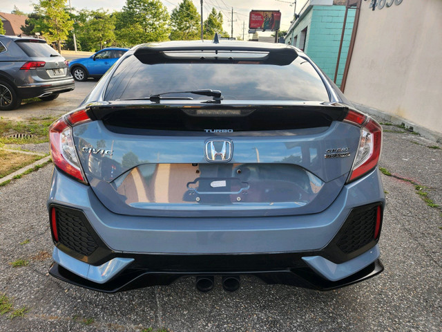 2018 Honda Civic Sport Touring CVT Leather|Sunroof|NAV|Camera|Re in Cars & Trucks in City of Toronto - Image 4