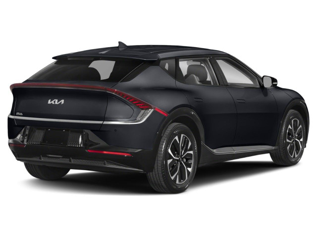 2022 Kia EV6 in Cars & Trucks in Ottawa - Image 3