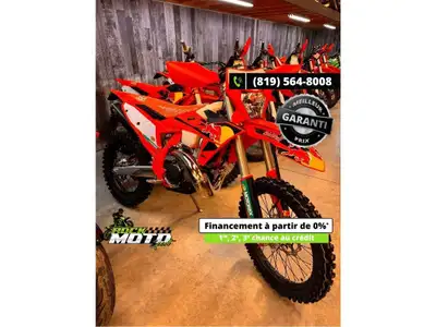 ÉDITION CHAMPION ! Beaucoup dajout et kit graffique REDBULL Rock Moto Sport Sherbrooke, Kawasaki, KT...