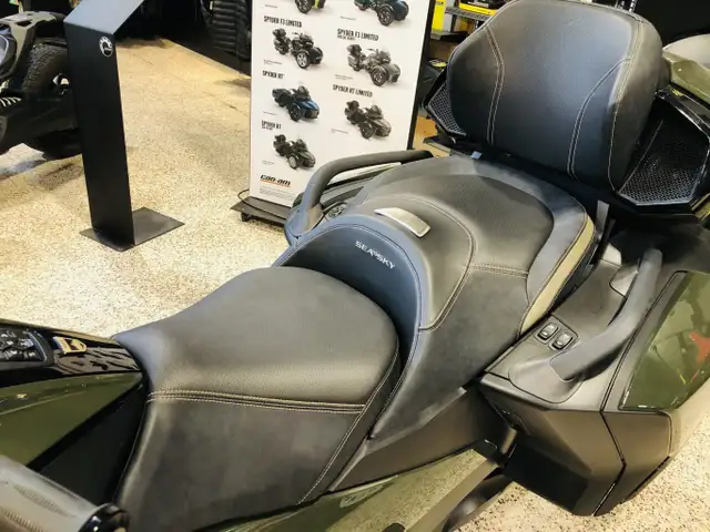 2023 Can-Am Spyder SE6 RT S-T-S in Street, Cruisers & Choppers in Ottawa - Image 16