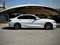 Stock#: 250573LAThe 2022 BMW 330i xDrive is a compact luxury sedan that blends athletic performance... (image 1)