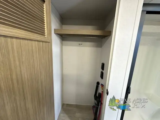 2025 Forest River RV Wildwood Grand Lodge 44VIEW in Travel Trailers & Campers in Truro - Image 8