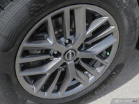 * Intelligent All-Wheel Drive with Terrain Selector * Off-Road and Snow Mode * Intelligent Forward C... (image 8)